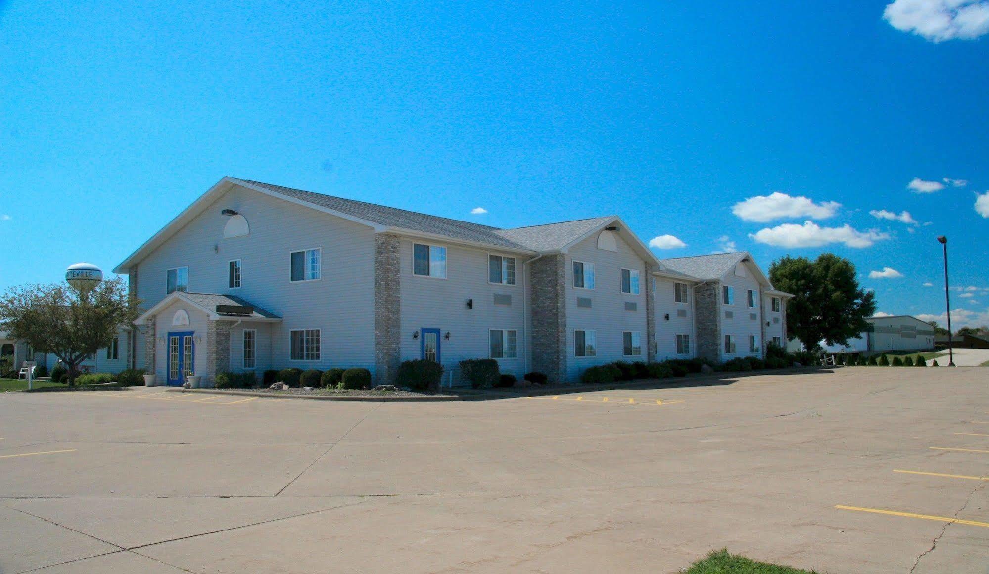 Cobblestone Inn & Suites - Platteville Exterior foto